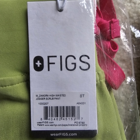 Figs Matcha Scrub Set - Picture 2 of 5